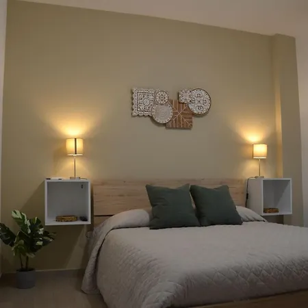 Domus Nina アパート *